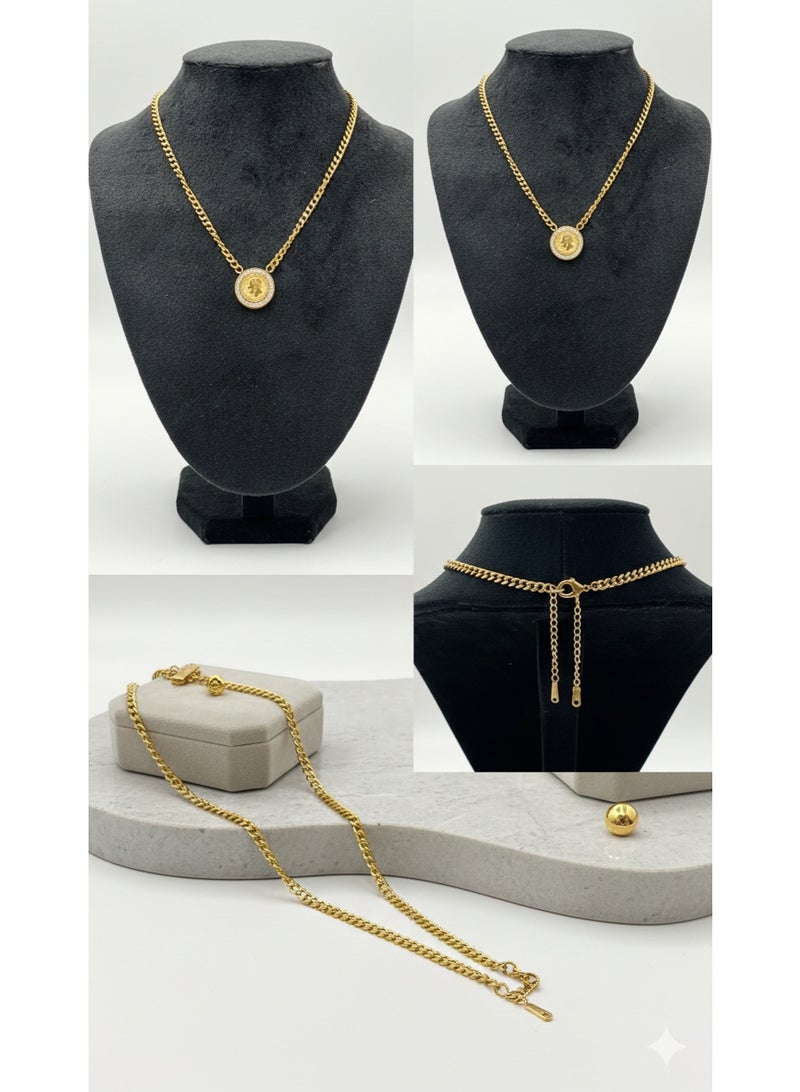 ورد سلسلة رقبة ذهبية أنيقة بدلاية دائرية لامعة، من الستانلس ستيل عالي الجودة، مناسبة للهدايا والمناسبات. - Image 4